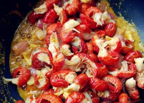 一招去腥提鮮！小龍蝦這樣做，香飄滿屋惹人饞