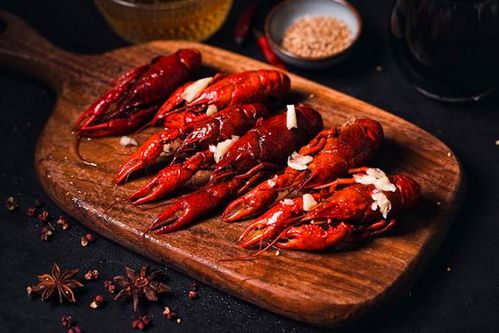 小龍蝦只吃蝦尾，為何蝦尾價格更親民？